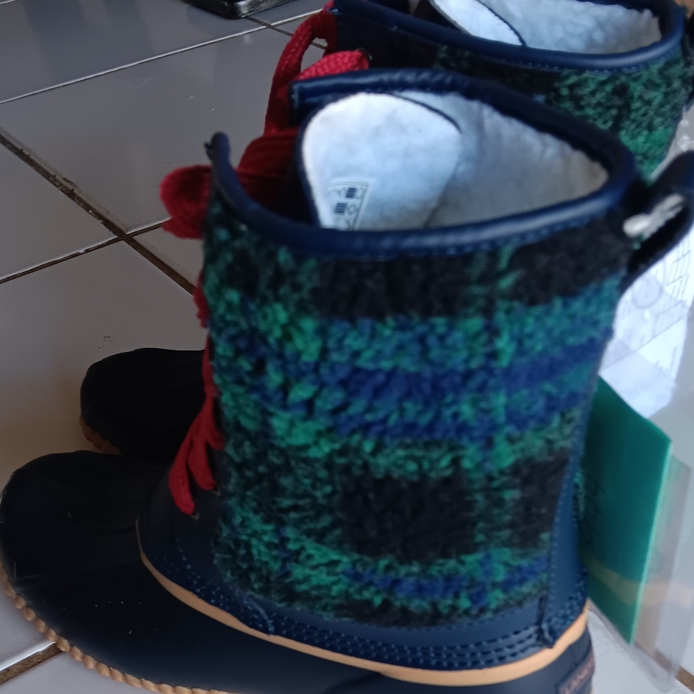 Land's End Sherpa Fleece Lined Duck Winter Boots - Green and Black